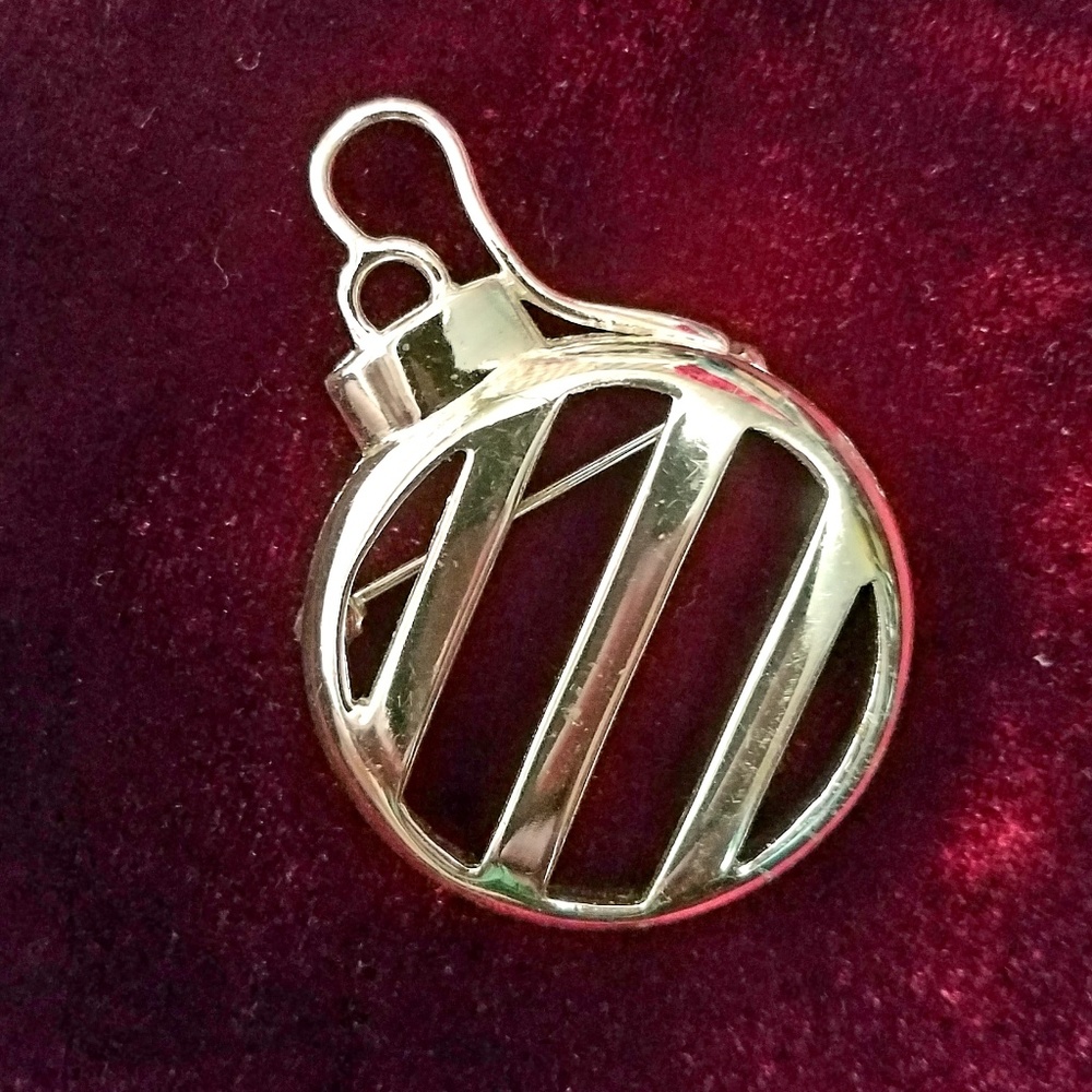 Vintage Silver Tone Christmas Tree Ornament Brooch